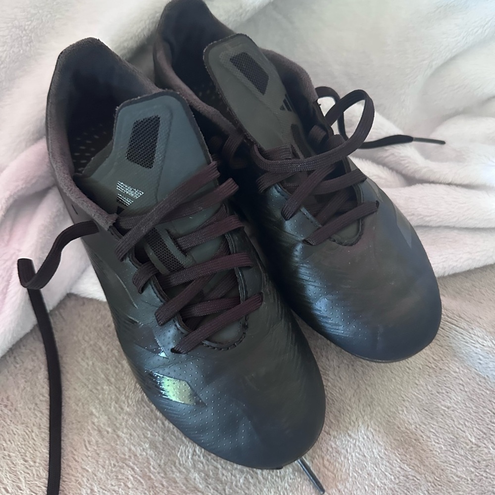 adidas Predator Club Kids' FxG Soccer Cleats